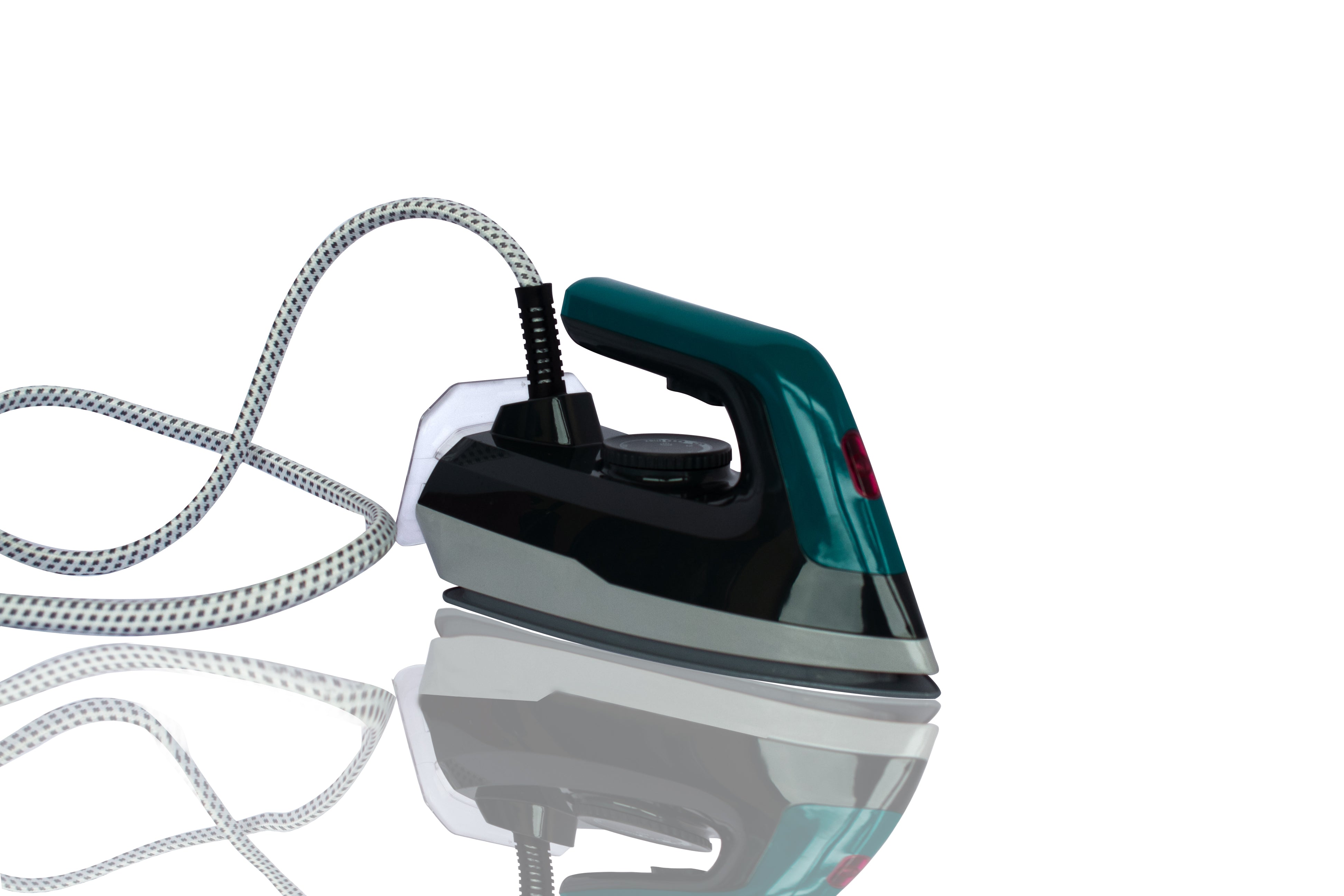 Ferro da stiro a ricarica continua 2250W Behome